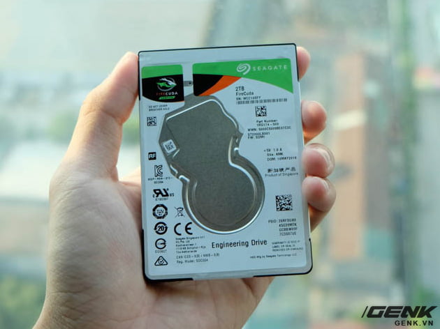 Ổ cứng SSHD Seagate FireCuda 500GB-2TB 2.5''