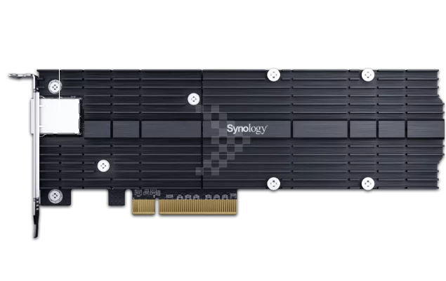 Thiết Bị Lưu Trữ NAS Synology RS1221+ (AMD Ryzen™ V1500B-4GB DDR4-8 Bay)